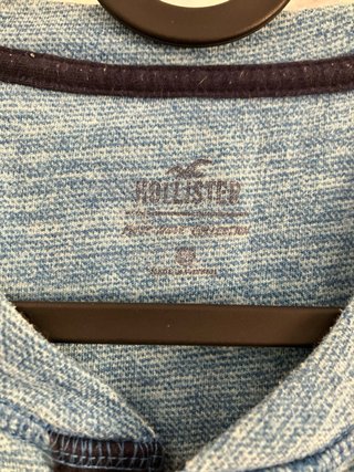 Camiseta Hollister Henley Azul