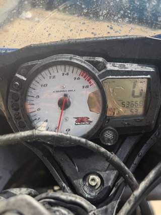 Suzuki GSX-R 600 K7 Azul/Blanco