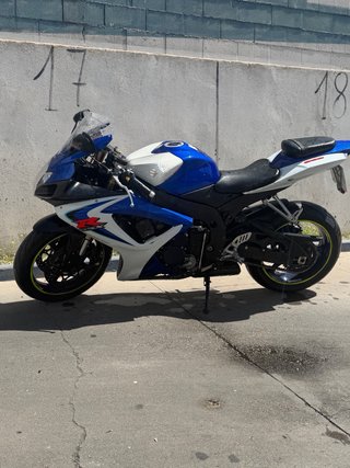 Suzuki GSX-R 600 K7 Azul/Blanco