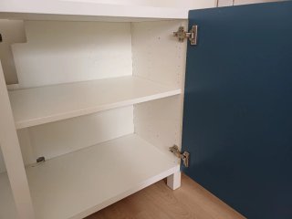 Mueble Bestå azul y blanco