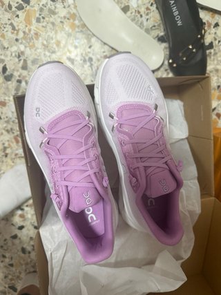 ON Running Scarpe Rosa/Bianche Nuove