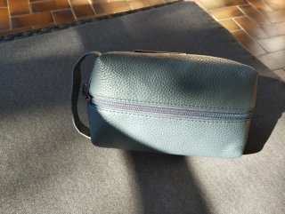 Neceser premium piel gris verdoso