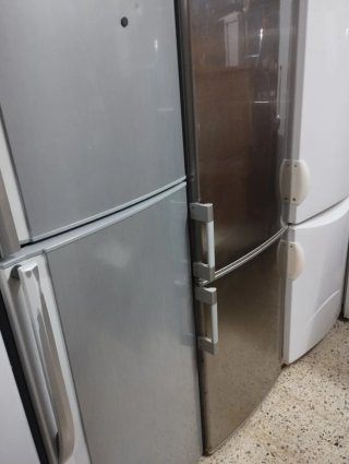 Nevera Whirlpool blanca