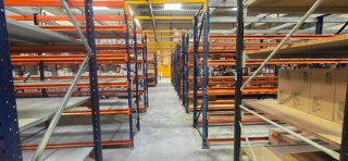 Estantería de picking industrial