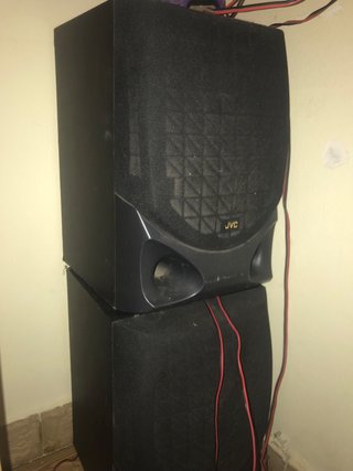 altavoces nuevos de marca jvc