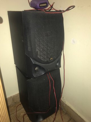 altavoces nuevos de marca jvc