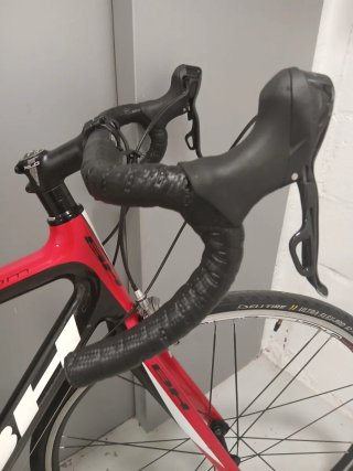 Bicicleta carretera BH Speedrom Carbono