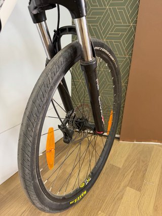 Bicicleta Felt Montaña Blanca