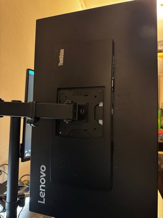 Monitores Dell y lenovo