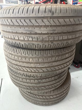 4 Neumáticos 255/60/18 112V