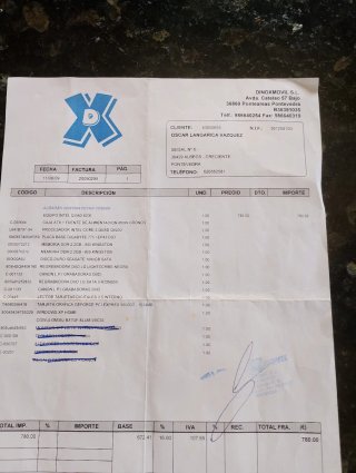 Ordenador de sobremesa LG negro/plateado