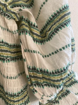 Vestido blanco y verde a rayas