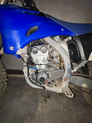Yamaha Motocross Azul y Blanca