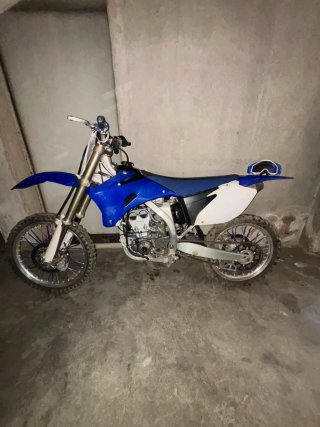 Yamaha Motocross Azul y Blanca
