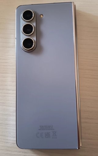 Samsung Galaxy Fold 5