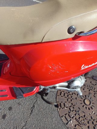 Vespa LX 125cc Roja