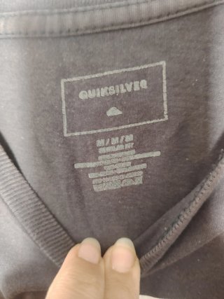 Camiseta Quiksilver Gris