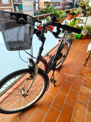 Bicicleta Urbana B'TWIN Elops con Cesta