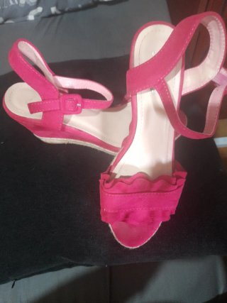 Sandalias Miss rosas con cuña