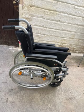 Silla de ruedas plegable