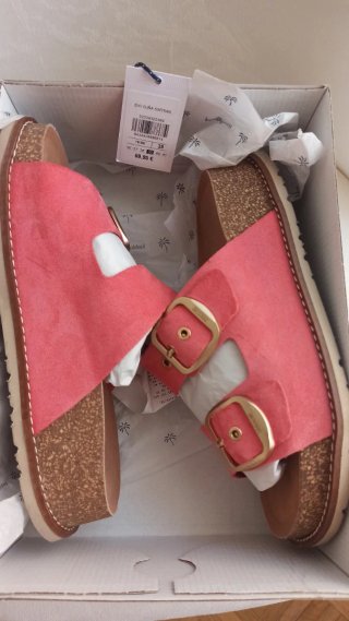Chanclas Koala Bay coral y doradas