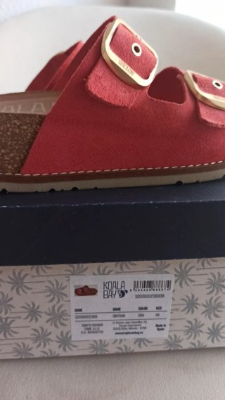 Chanclas Koala Bay coral y doradas