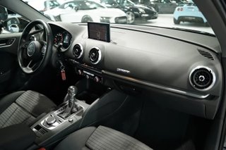 Audi A3 Audi A3 Sedan 40 TFSI quattro S tronic 7 vel. S line edition