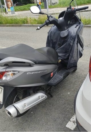 Suzuki Burgman 200 Gris Automática