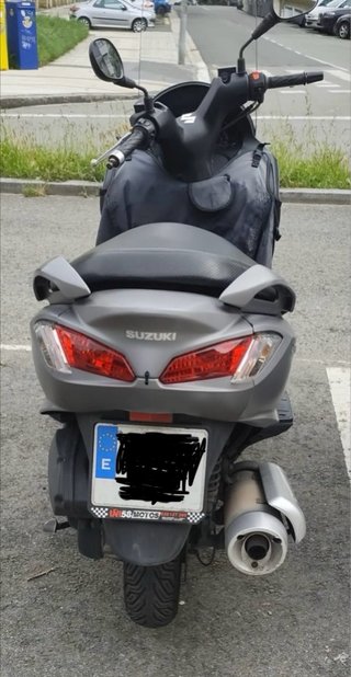 Suzuki Burgman 200 Gris Automática
