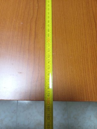 Mesa de comedor y 4 sillas