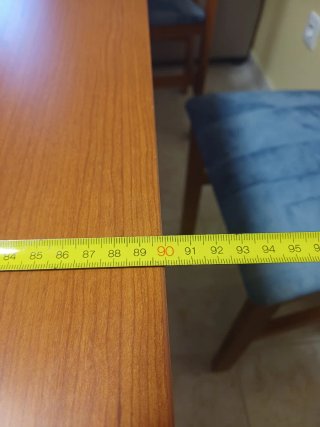 Mesa de comedor y 4 sillas