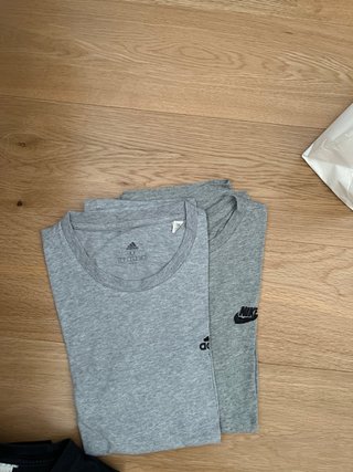 Lote 5 Camisetas Talla M (Negras, Gris, Azul)