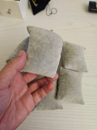 Cojines expositores bisutería/relojes (gris)