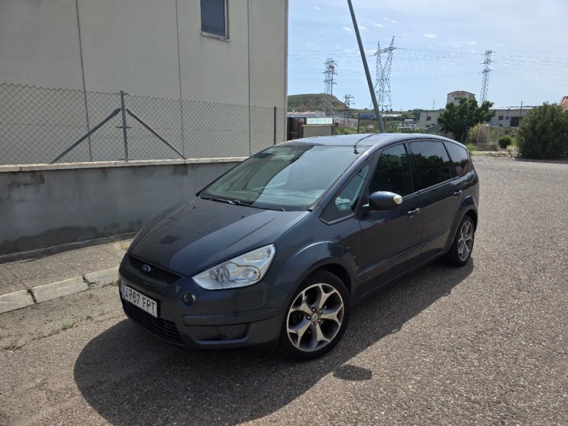 Ford S-MAX Titanium - foto 1