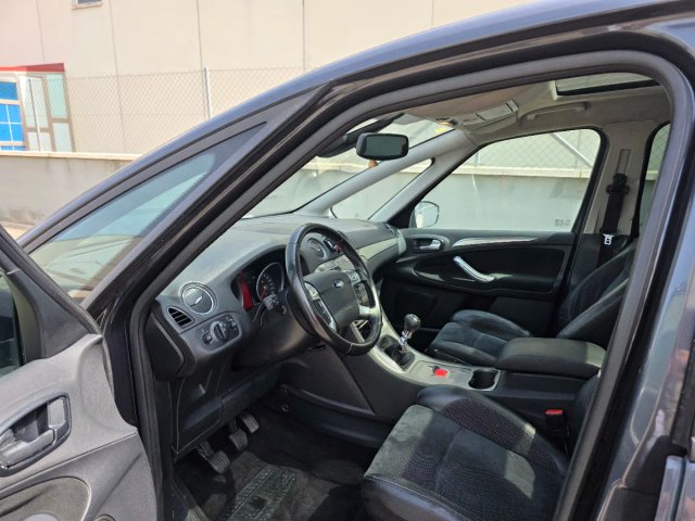 Ford S-MAX Titanium