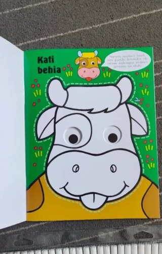 Lote infantil: rotuladores, mandalas, libros, DVD