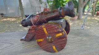 Cañón madera tallada antiguo