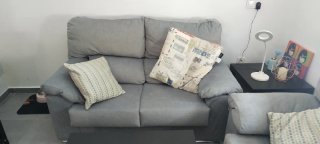 Ropero, mesitas, tapiflex y colchón y sillon