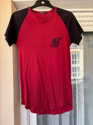 Camiseta SikSilk Roja y Negra