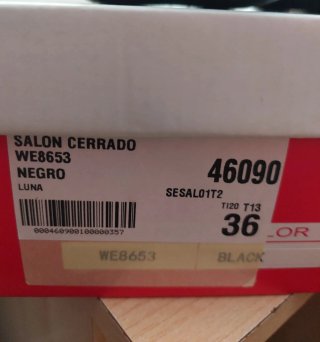 Tacones negros de salón