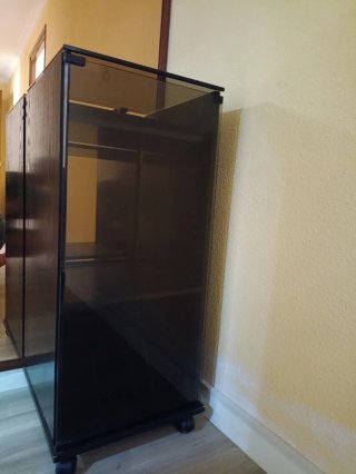Mueble para tocadiscos negro/marrón