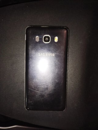 Samsung Galaxy J5 y ZTE A31