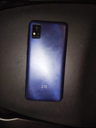 Samsung Galaxy J5 y ZTE A31