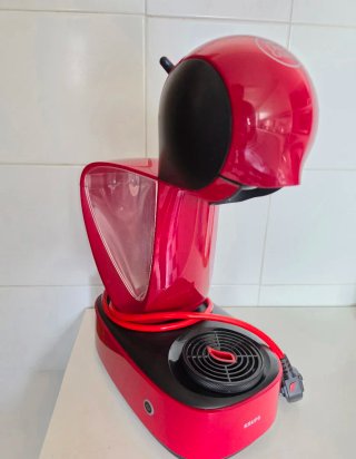 Cafetera Krups Nescafé Dolce Gusto Roja
