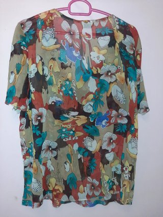 Blusón estampado con pedrería Talla XXL