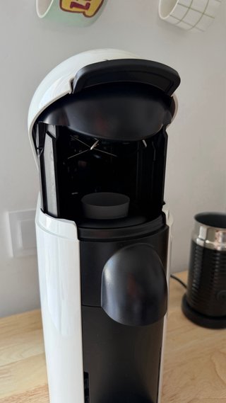 Cafetera Nespresso Vertuo Plus Blanca