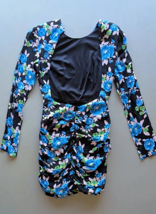 Vestido Zara espalda descubierta floral S