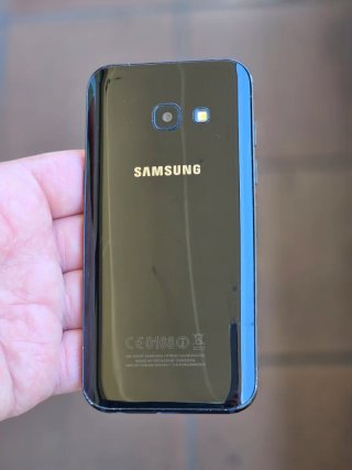 Samsung Galaxy A3 Negro + Funda