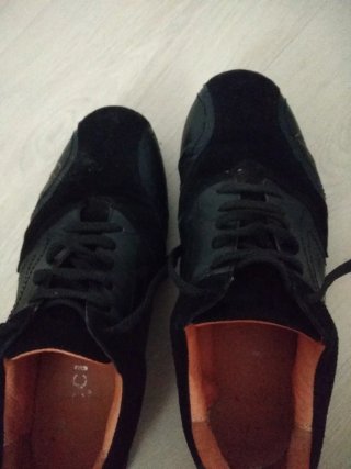 Zapatillas Gucci hombre  Elegantes y cómodas.