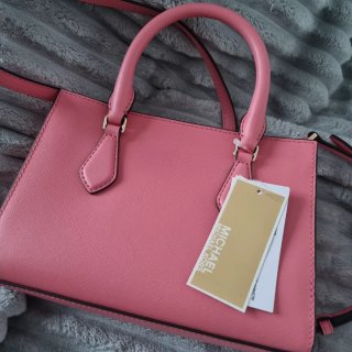 Bolso Michael Kors Rosa SHEILA con Tachuelas Dorad